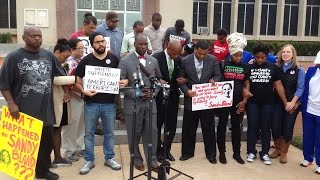Sandra Bland's family holds news conference