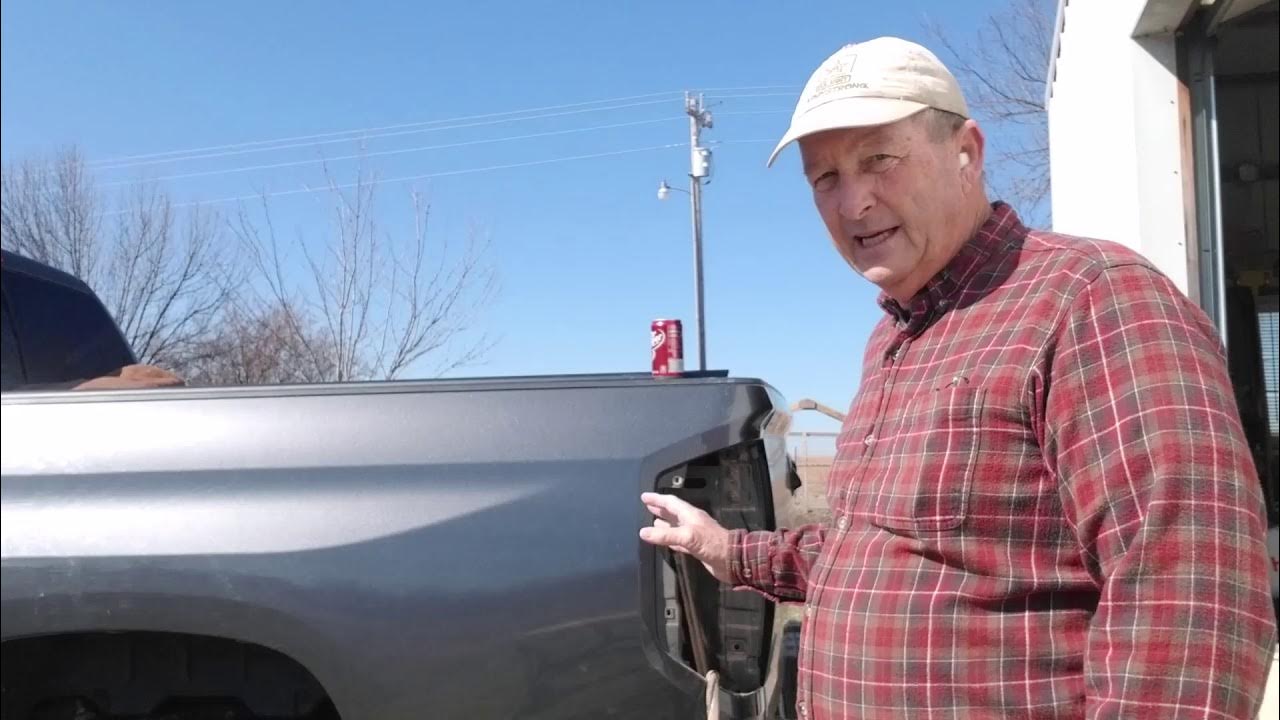 Tundra Tailgate Assist - YouTube