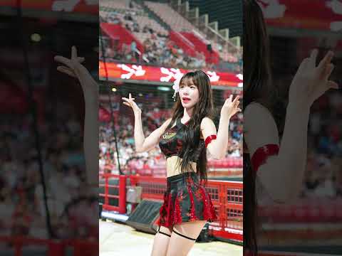 아웃송하는 이다혜(Lee Dahye, 李多慧) 치어리더 in 티엔무야구장 2026.05.29 天母棒球場