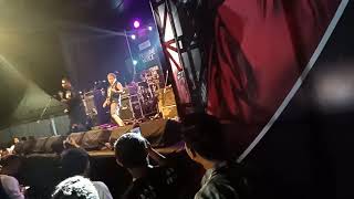 Download Lagu Scared of bums terlalu serakah live MP3