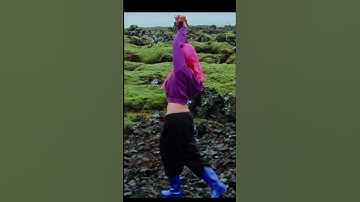 Thumbnail of @AddisonRae "Headphones On"