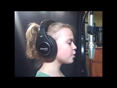 9 წლის ბავშვის სიმღერა :'( :D