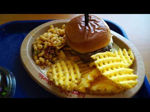 DINING REVIEW: Everything Pop Food Court at Disney’s Pop Century Resort