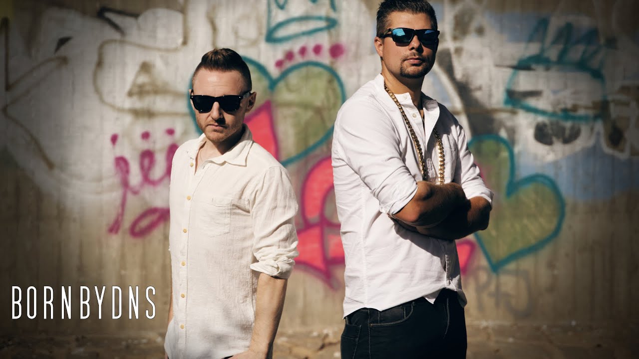 BORNBYDNS - Wackeldackel