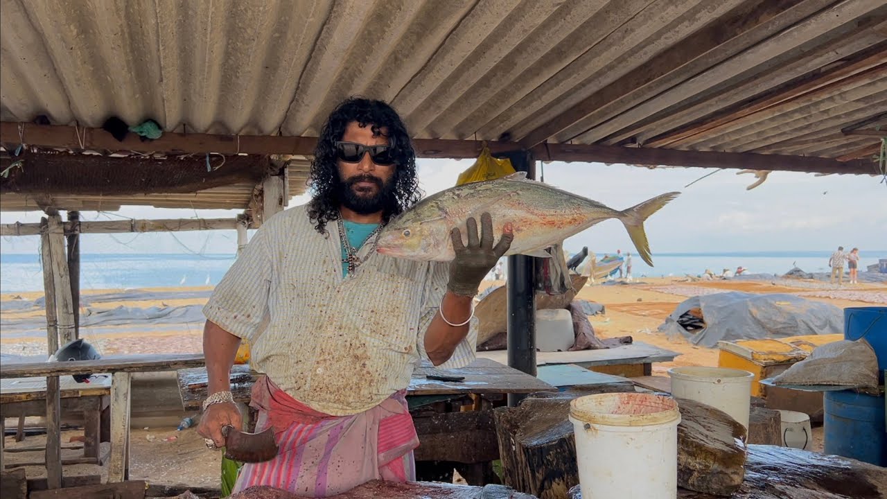 Amazing Fish Cutting Skills by Mr. Ravi - YouTube