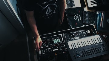 Elektron Analog Rytm MK1 - Elektron Analog Four MK1 Deep Techno