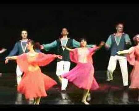 Israeli Folk Dance Group - Yuvalim Haifa