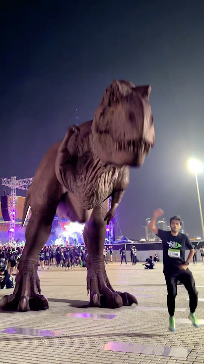 APT with a T-Rex  🦖🕺🏻 #dinosaur