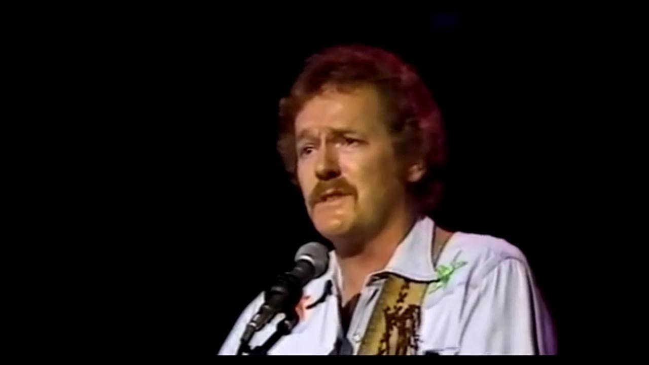 Gordon Lightfoot - "The Wreck Of The Edmund Fitzgerald" - Chicago - 1979 Gordon Lightfoot - "The Wreck Of The Edmund Fitzgerald" - Chicago - 1979