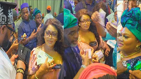 Big Men Spray Omoborty Lots of Dollars As She Steps Out To Dance&Sprays Money On Funsho Adeolu &Wife