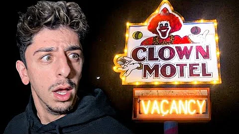 Overnight in USA's Most Haunted Clown Motel