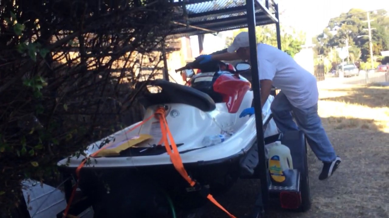 2017 Honda jet ski to much oil YouTube