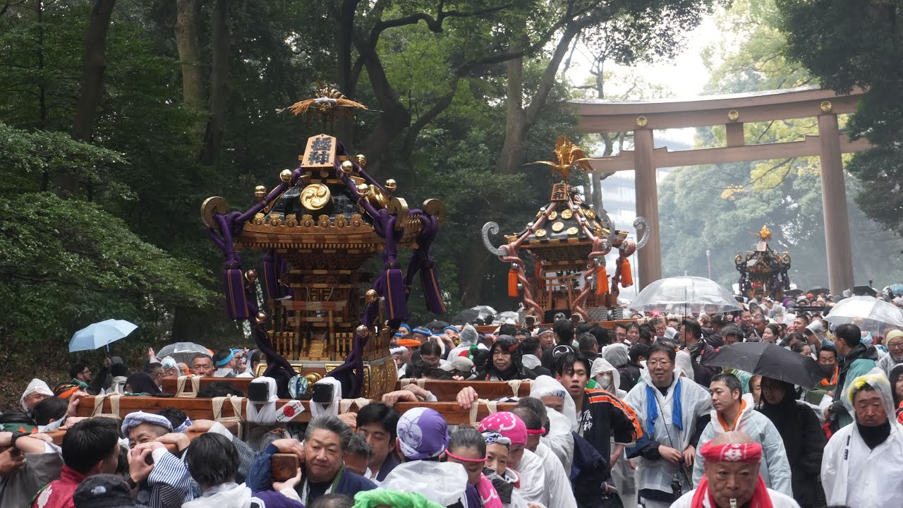 皇紀2686年　建国記念の日奉祝記念行事　神輿パレード　明治神宮参道渡御