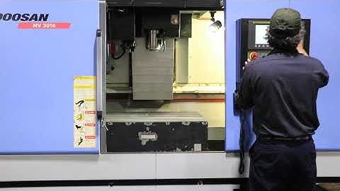 DOOSAN MYNX 6500 / 50 Vertical Machining Center