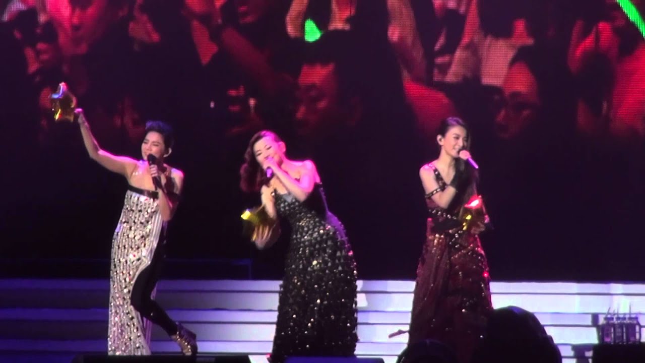 S.H.E 无可取代 2014 Live performance HD