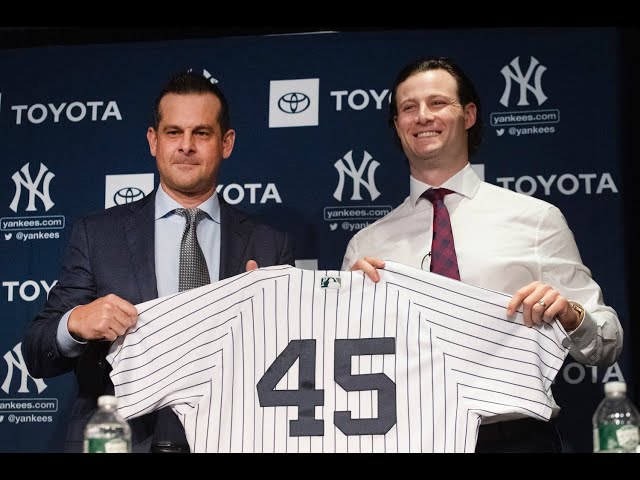 gerrit cole in yankees uniform