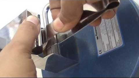 Testing of textile fabrics: crease recovery of a fabric eng