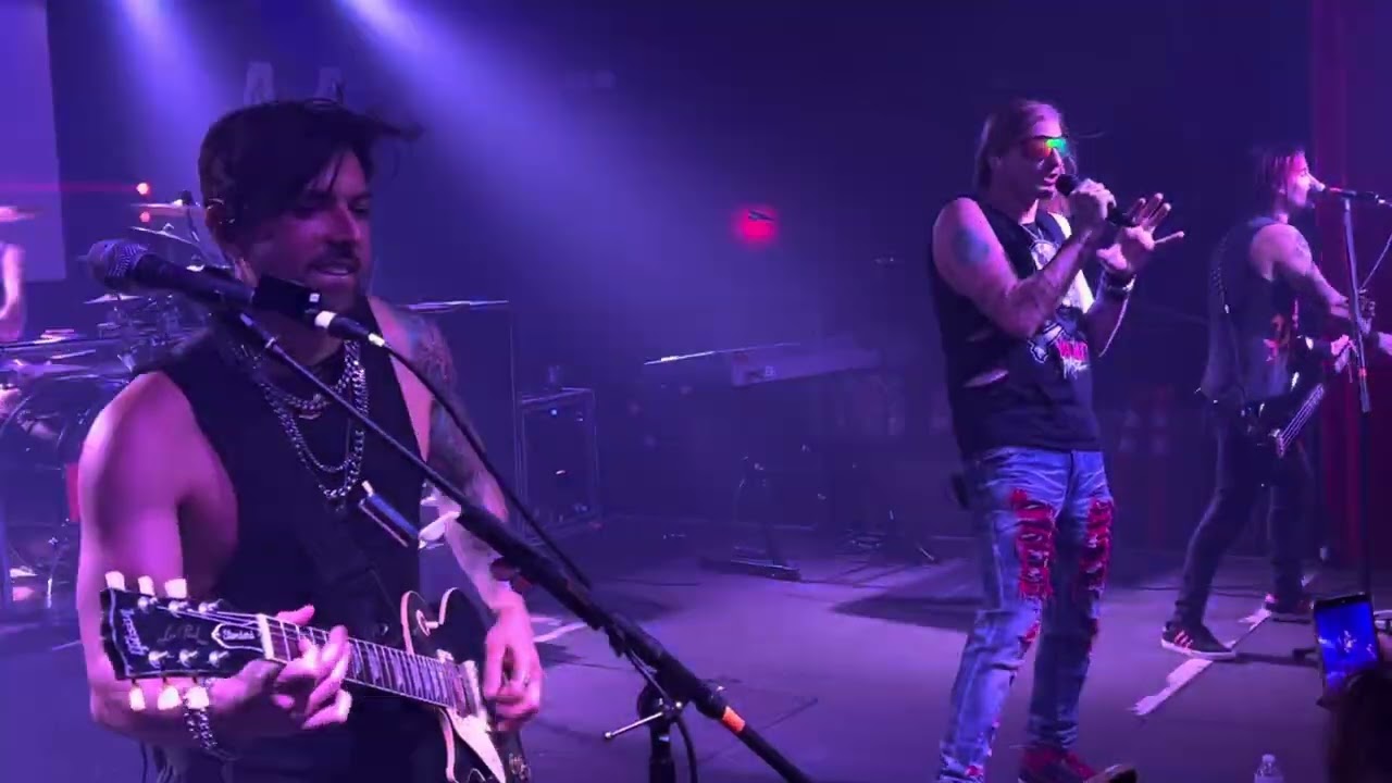 GUNSHINE “Wall Said to Call” live 8-11-25 Phoenix, Arizona 