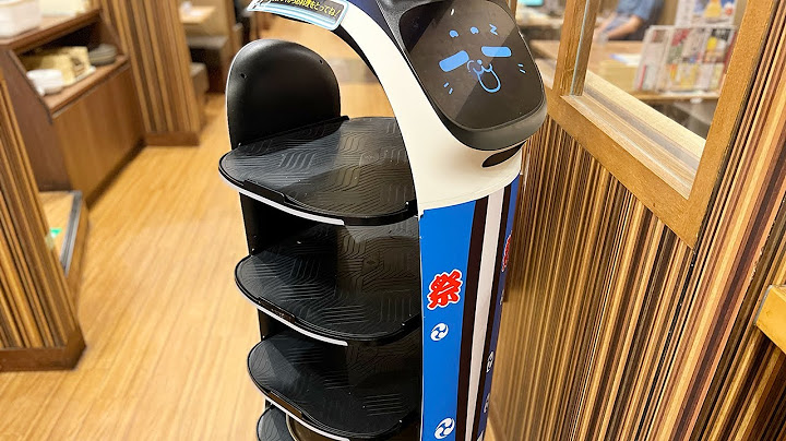 [Cat-shaped robot] Automatic serving robot of the family restaurant Gusto