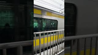 JR東日本・西船橋駅にて 総武線各駅停車・千葉行きの車両が発車