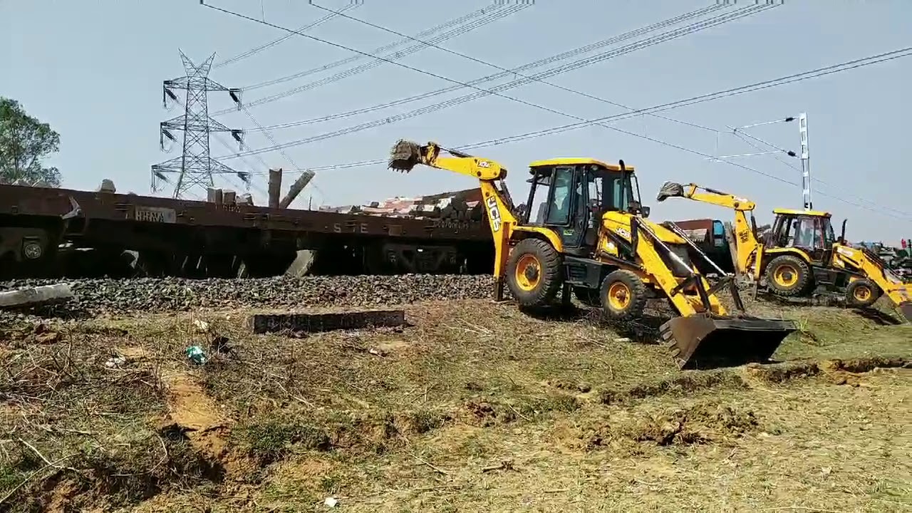 How to unload Railway Track cemented beam - YouTube