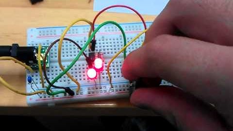 Control LED with PIC12F683 and VR