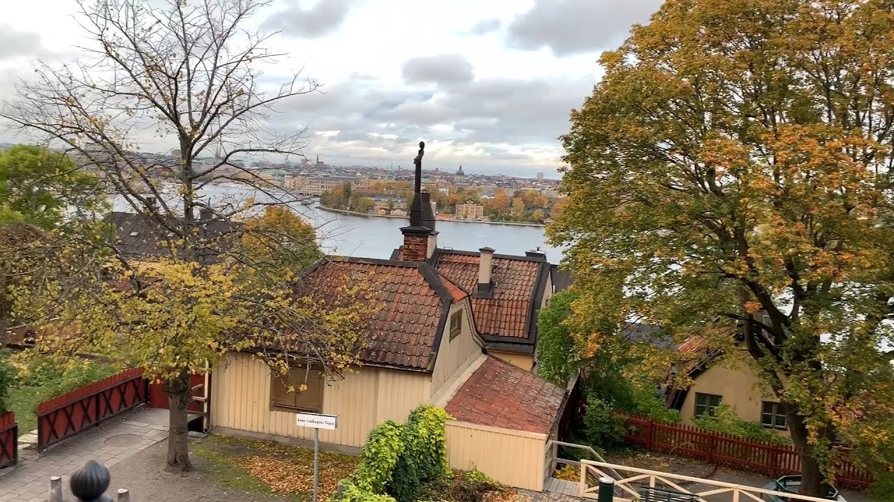 Stockholm Walks: Stigbergsgatan - Fjällgatan - Folkungagatan (October colors, natural sound)