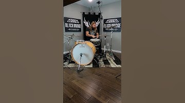 John Bonham had one of the best bass drum sounds EVER!