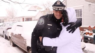 How police officers help seniors in the snow in Camden, New Jersey