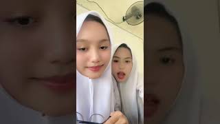 Download Lagu cewek smp live MP3