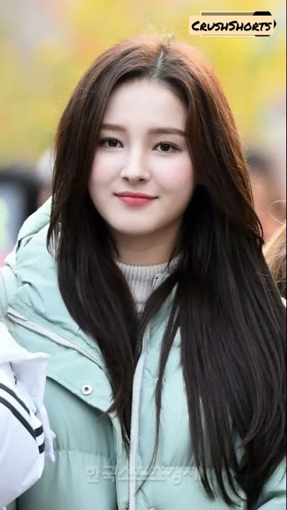 Nancy Momoland vs Katherine Langford Hot Status #s...