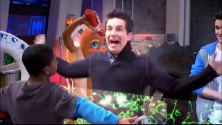 Donald Davenport Gets Electrocuted
