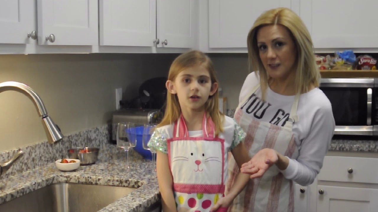 Fresas Con Crema How to Make Strawberries and Whipped Cream Spanish