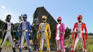 Power Rangers vs Evil Clone Power Rangers | Operation Overdrive | Power Rangers Official