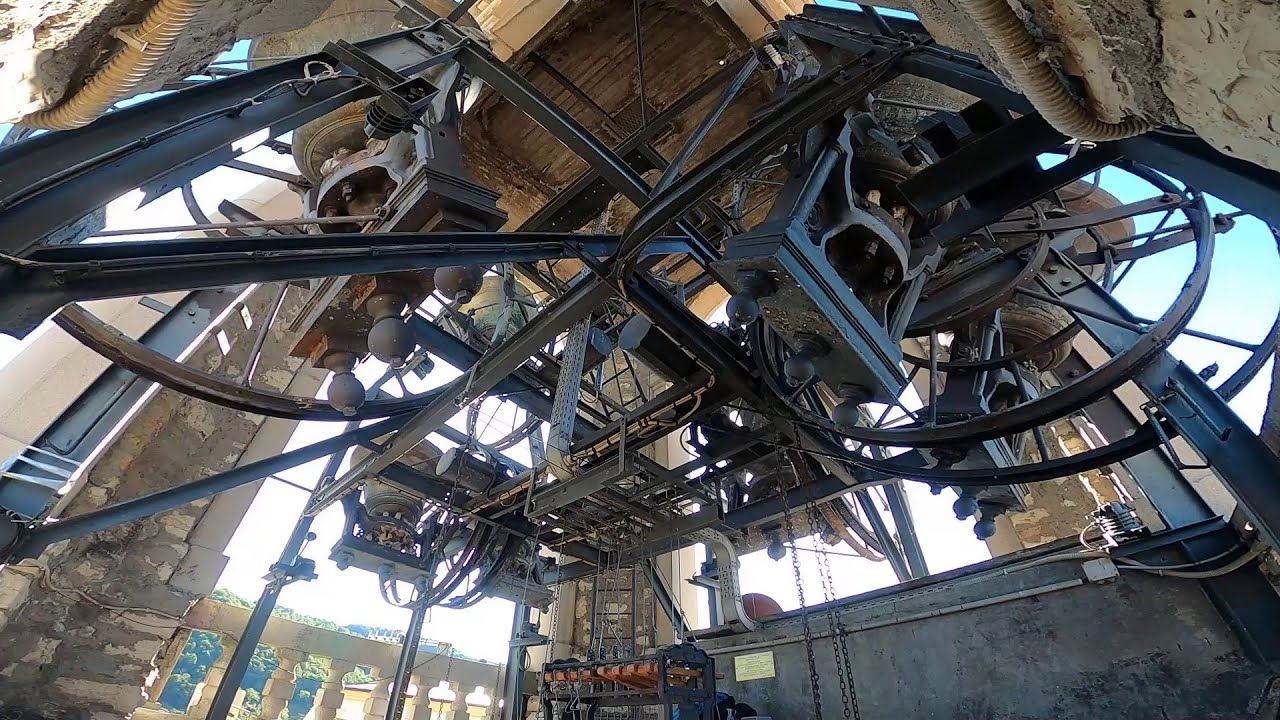 Le campane di Caprino Bergamasco (BG) - Concerto Solenne