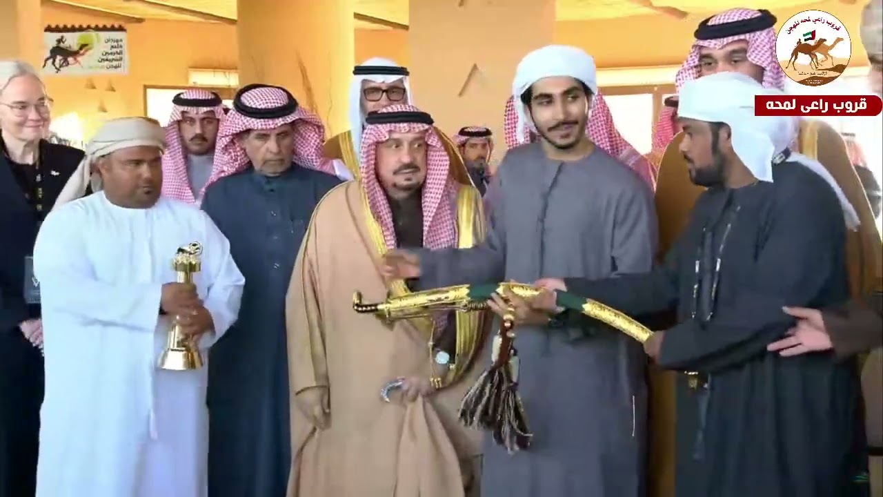 تتويج الفائزين في اشواط السيوف والرموز لـ سن الحول والزمول الختامية في مهرجان خادم الحرمين الشريفين