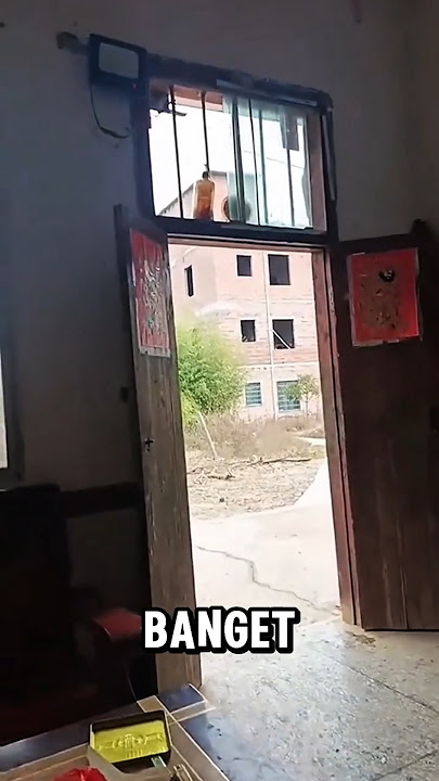 THIS GRANNY IS MAGIC ⁉️ #viralvideo #lol #funny