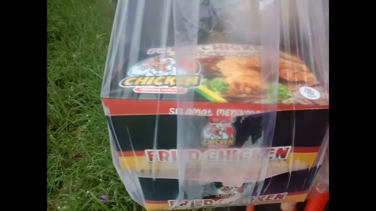 Beli ayam geprek dan buah,untuk buka puas@bang ali deso