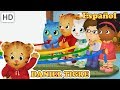 Daniel Tigre en Español 🎨 ¡Hagamos Manualidades Juntos! | Videos para Niños