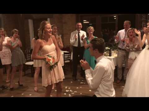 Video: Jak Uložit Svatební Kytici Po Svatbě