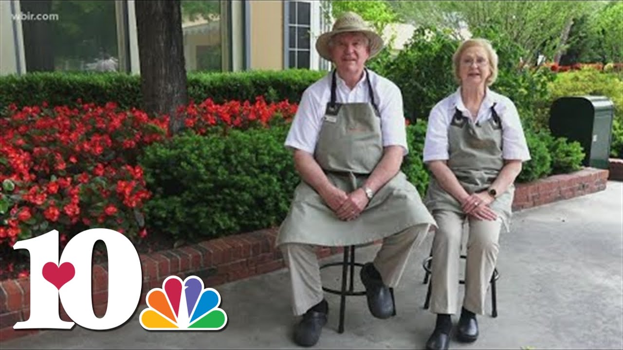 After 32 years, husband and wife will retire from working at Dollywood