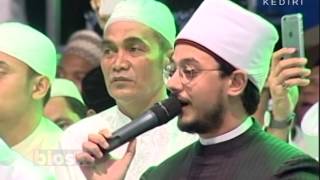 Lirboyo Bersholawat - Qamarun - Mustafa Atef & Habib Syech Resimi