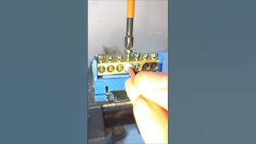 Ingenious Method for Securing Electrical Wires from a Veteran Electrician #electrician #tips #tricks