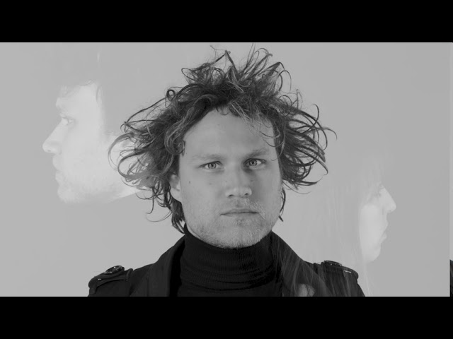 Παρακολούθηση Larssen. - Make It Right (Official video) στο YouTube Παρακολούθηση Larssen. - Make It Right (Official video) στο YouTube