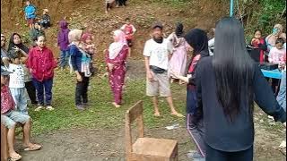 Download lagu indri devi widi DEWI ARUM ikut lomba joged kursi