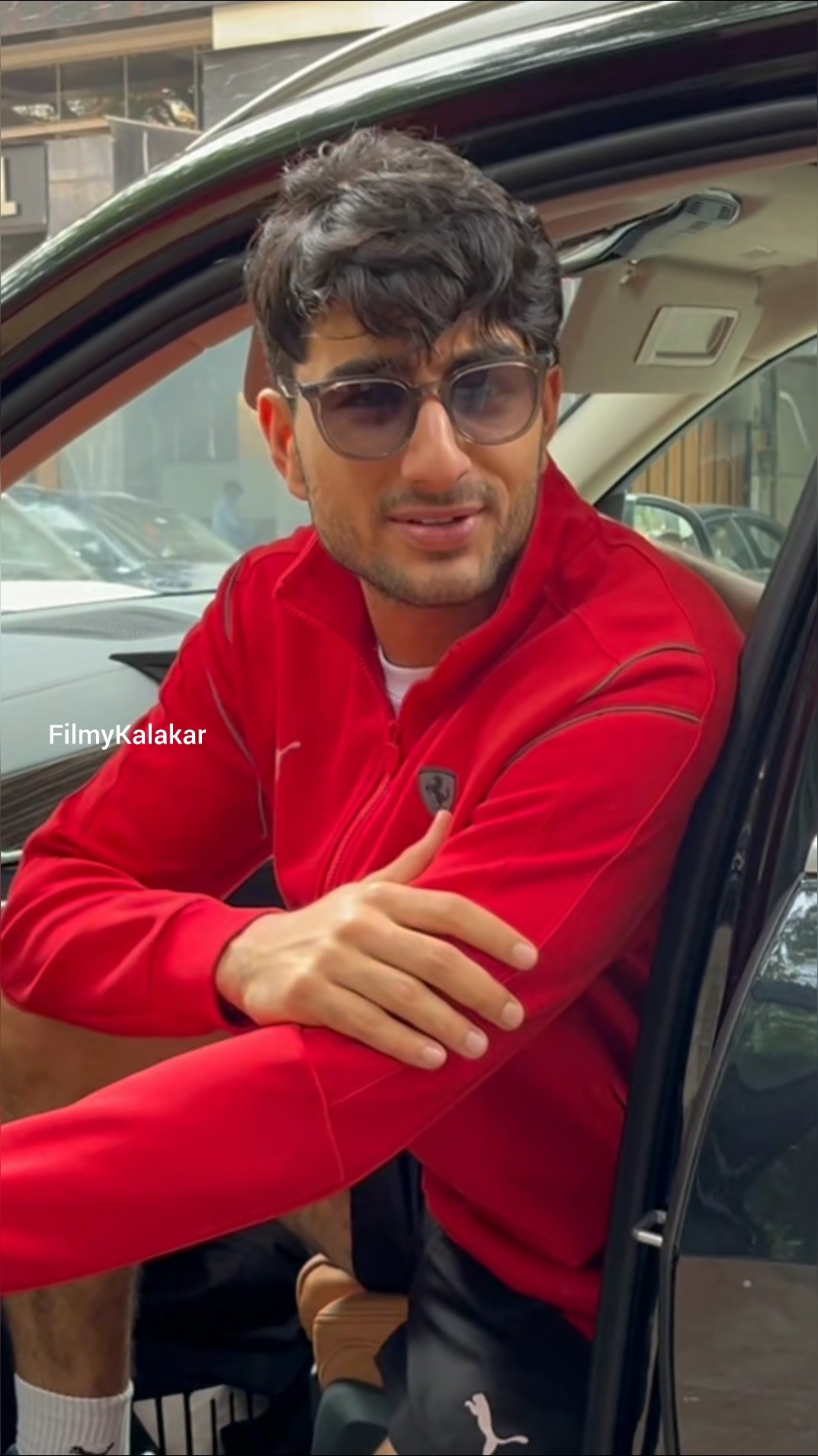 #ibrahimalikhan in chillax mode as he leaves his gym ? #filmykalakar