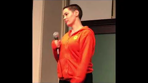 Rose McGowan's huge argument with trans woman Andi...