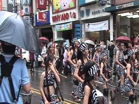2012年南投縣埔里鎮豐收森巴嘉年華踩街活動(三)