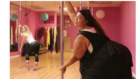 World's widest hips 8ft waists -Mikel Ruffinelli-M...