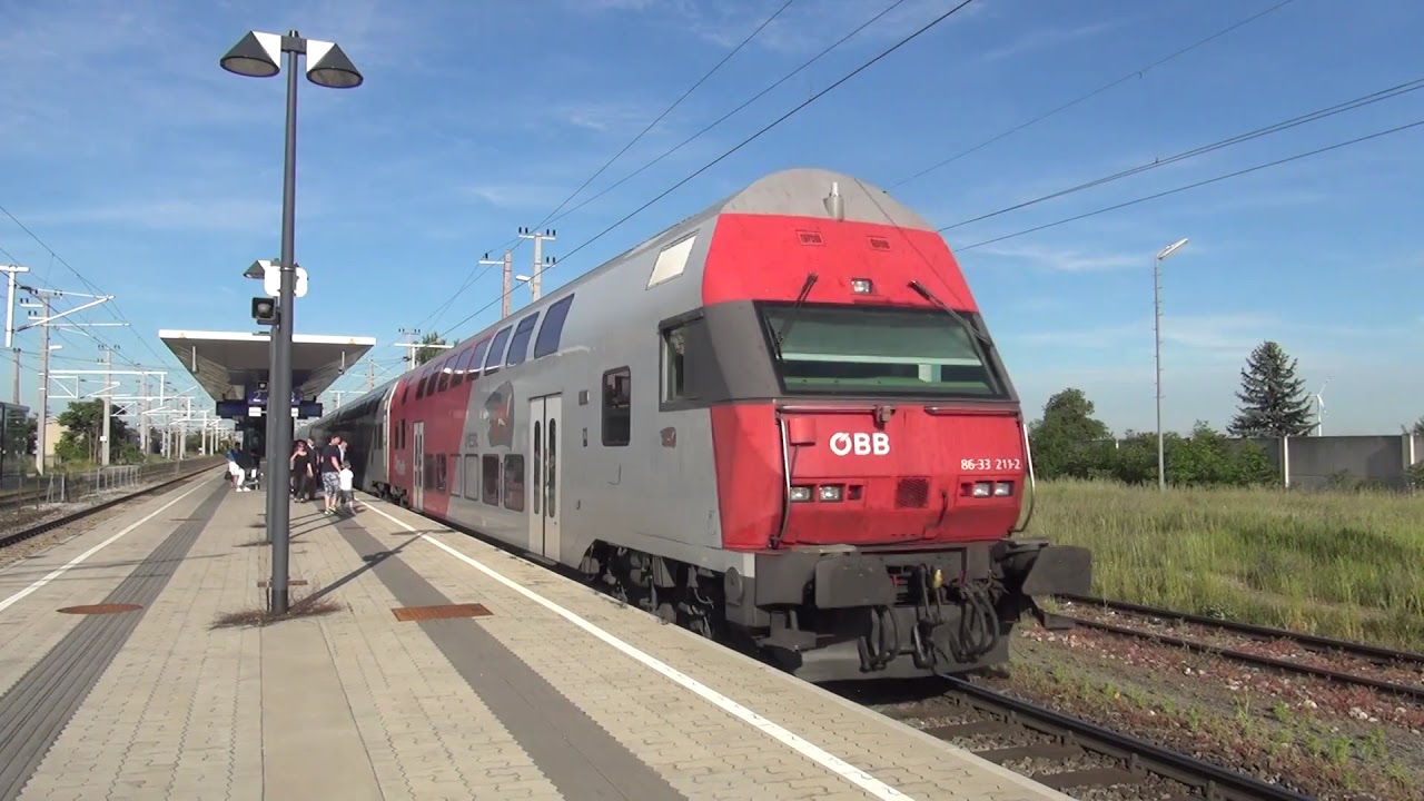 2017 - AT - Arrival of ÖBB 1144 with an RE Regionalexpress train